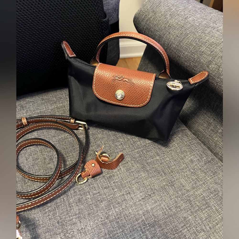 Authentic Mini Longchamp Modèle Déposé black canvas, includes adapters and strap